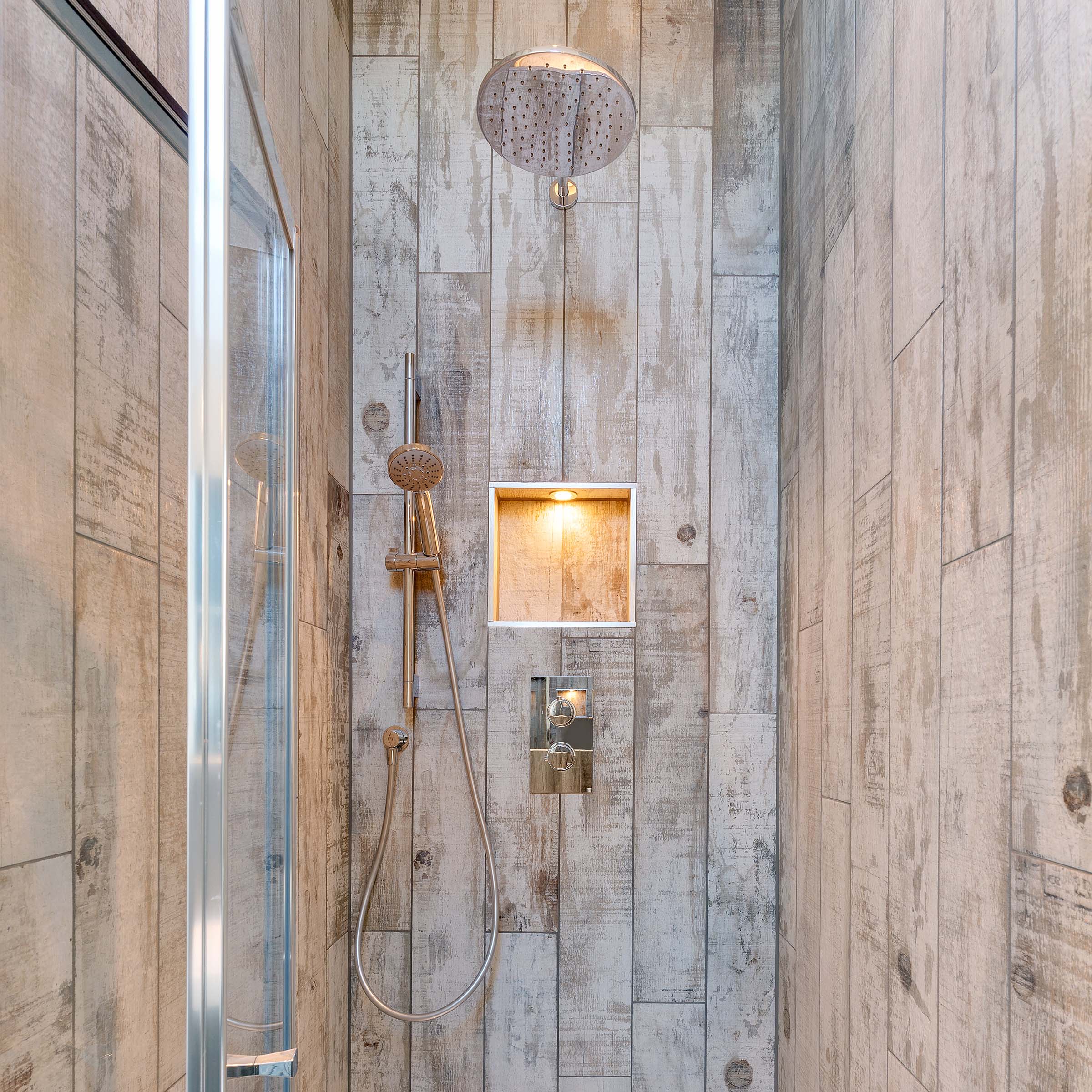 Shower Captains Apartment