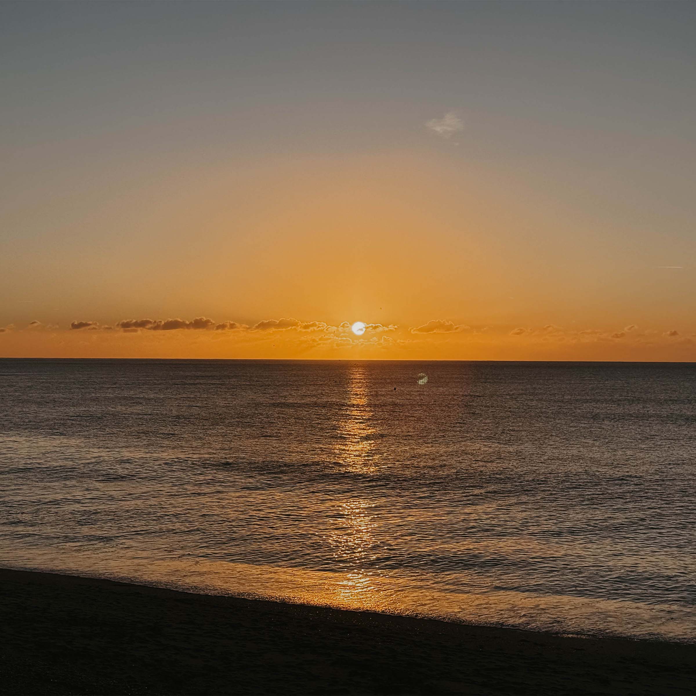 Sunrise Gylly Beach