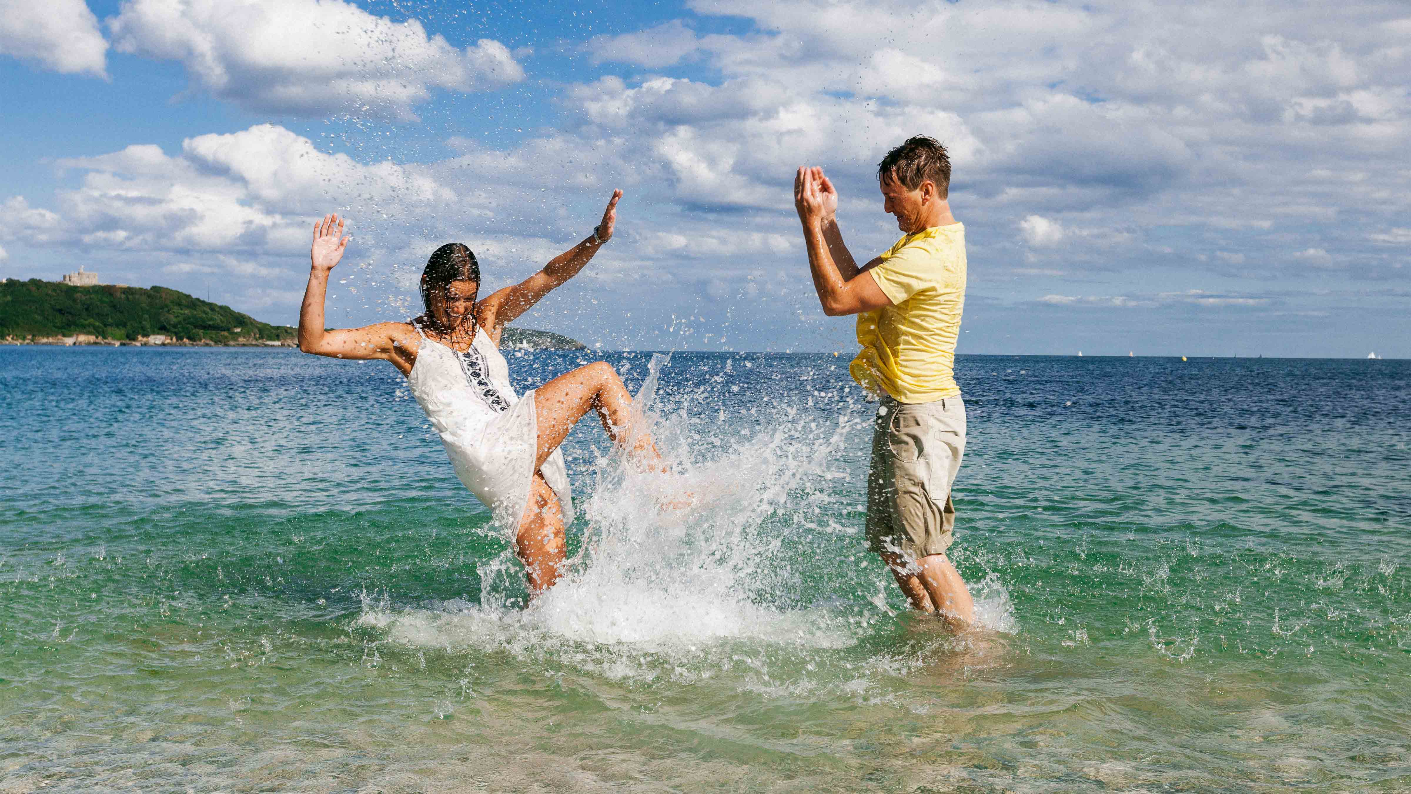 Gylly Couple Splash