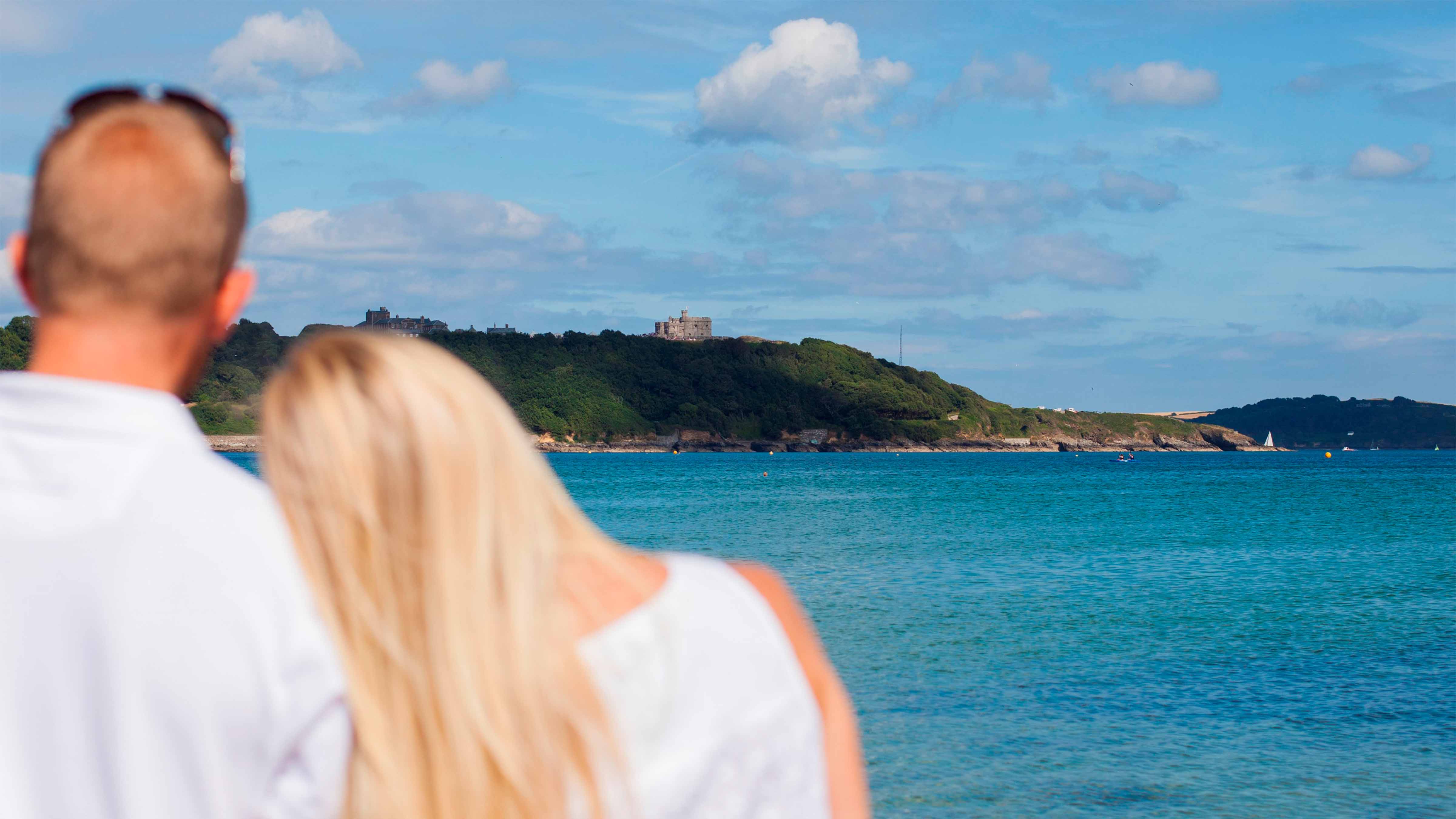 Gylly Beach Couple View